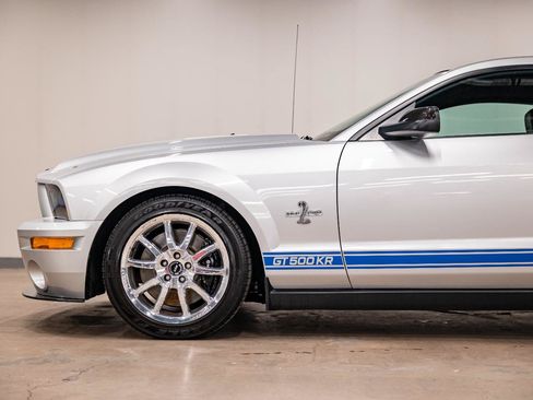 Used 2009 Ford Mustang Shelby GT500 RWD image 30