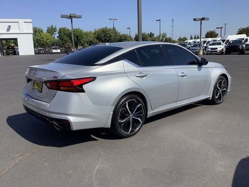 Used 2024 Nissan Altima 2.5 SR image 31