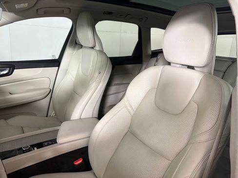 Used 2020 Volvo XC60 T5 Inscription image 19