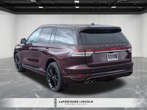 Used 2022 Lincoln Aviator Reserve w/ Equipment Group 201A image 3