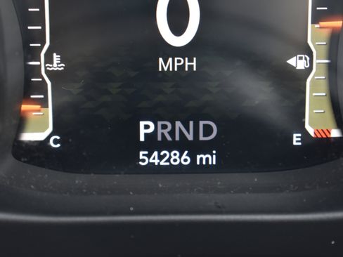 Used 2019 Jeep Wrangler Unlimited Sahara image 36