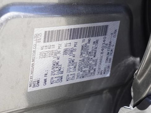 Used 2025 Nissan Rogue S FWD image 32
