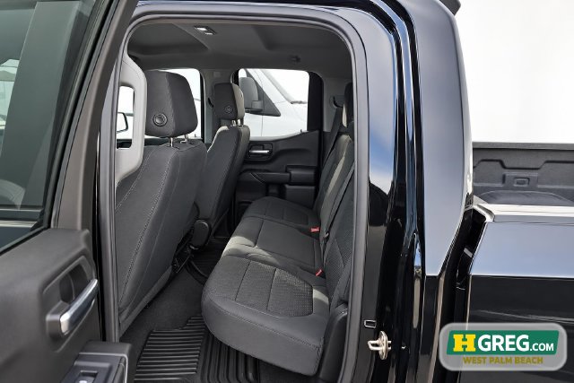 Used 2019 Chevrolet Silverado 1500 Custom w/ Custom Convenience Package AWD/4WD image 12