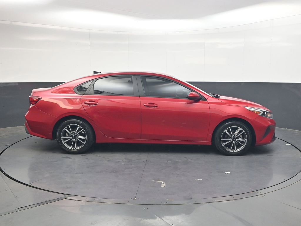 Used 2023 Kia Forte LXS FWD image 3