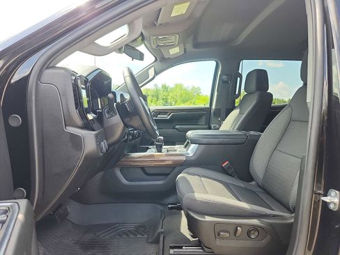 Used 2024 Chevrolet Silverado 1500 RST w/ Z71 Off-Road Package AWD/4WD image 13