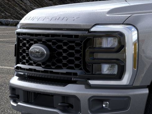 New 2026 Ford F350 Lariat w/ Black Appearance Package AWD/4WD image 17