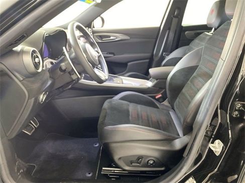 Used 2024 Alfa Romeo Tonale Veloce image 24