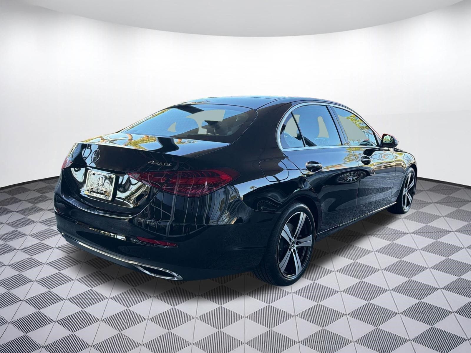 Used 2026 Mercedes-Benz C 300 4MATIC Sedan image 9