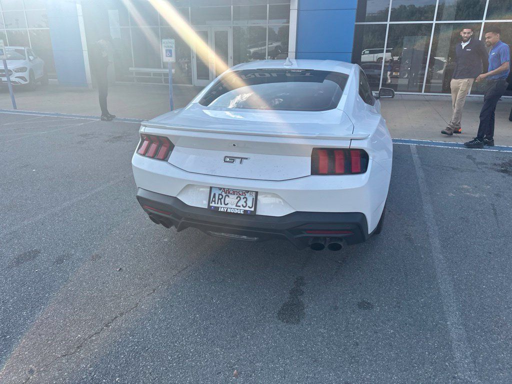 Used 2025 Ford Mustang GT Premium RWD image 6
