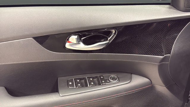Used 2024 Kia Forte GT w/ GT2 Package FWD image 22