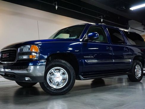 Used 2001 GMC Yukon XL 4WD image 1