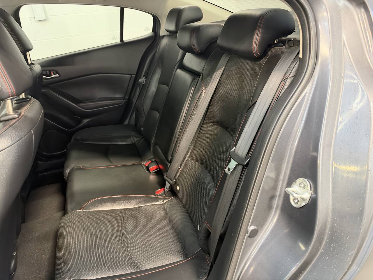 Used 2014 MAZDA MAZDA3 s Grand Touring w/ Technology Package FWD image 29