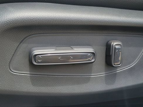 New 2026 Honda HR-V EX-L image 13