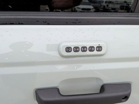 Used 2023 Ford Bronco Badlands AWD/4WD image 44