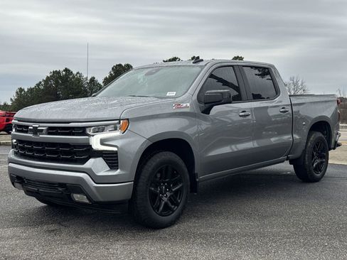 Used 2024 Chevrolet Silverado 1500 RST w/ Convenience Package II image 5