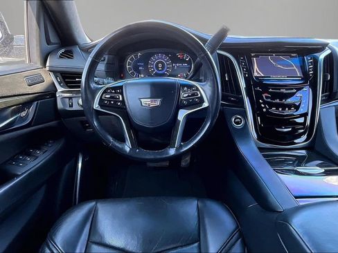 Certified 2019 Cadillac Escalade Platinum AWD/4WD image 8