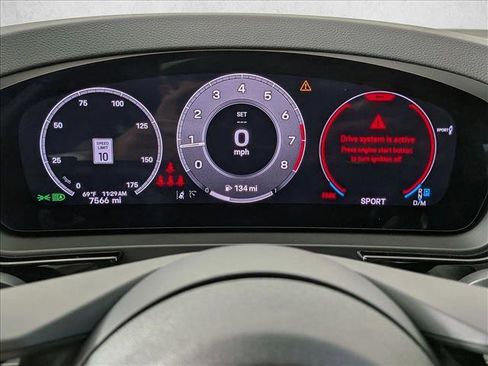 Used 2025 Porsche Cayenne image 16