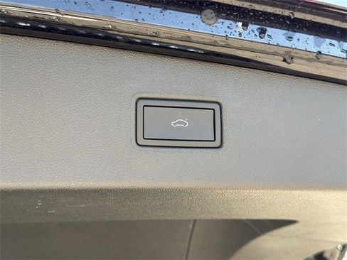 Certified 2024 Volkswagen Tiguan Wolfsburg Edition image 31
