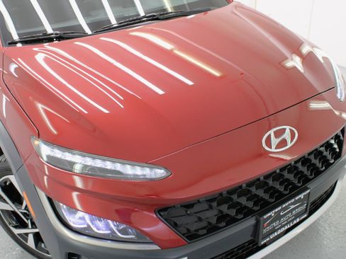 Used 2023 Hyundai Kona Limited AWD/4WD image 17