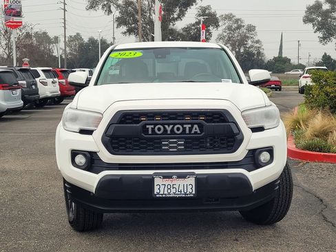 Used 2023 Toyota Tacoma SR5 image 2