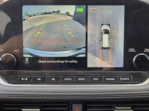 Used 2022 Nissan Rogue Platinum w/ Head-Up Display Package FWD image 19