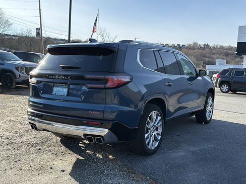 Used 2024 GMC Acadia Denali w/ Super Cruise Package image 4