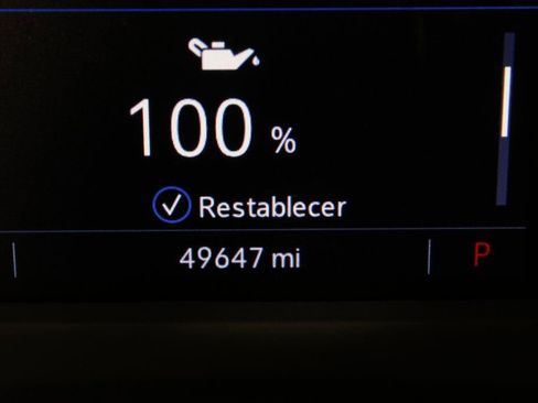 Used 2021 Cadillac XT4 Premium Luxury w/ LPO, Radiant Package image 26