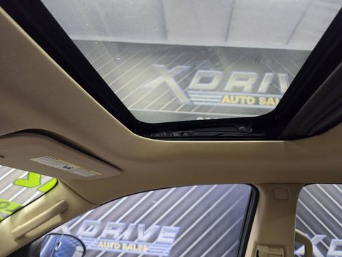 Used 2012 Buick Enclave Premium FWD image 22