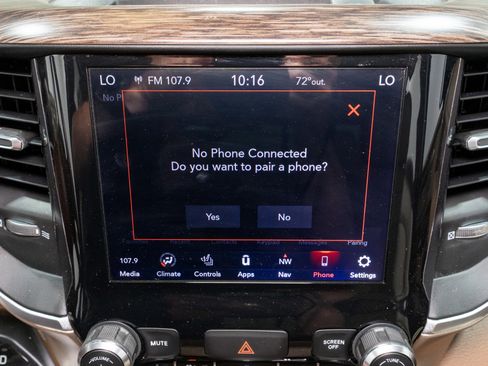 Used 2020 RAM 1500 Laramie image 23