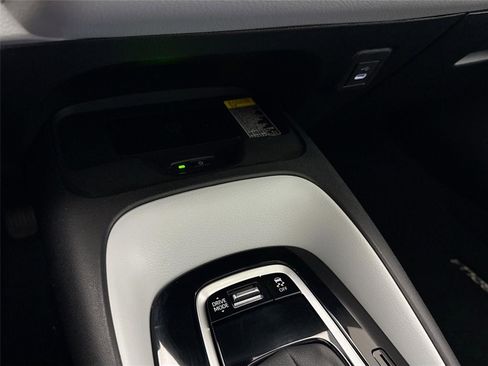 Certified 2024 Toyota Corolla SE w/ SE Premium Package image 27