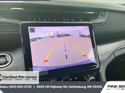 Used 2023 Jeep Grand Cherokee Overland image 15