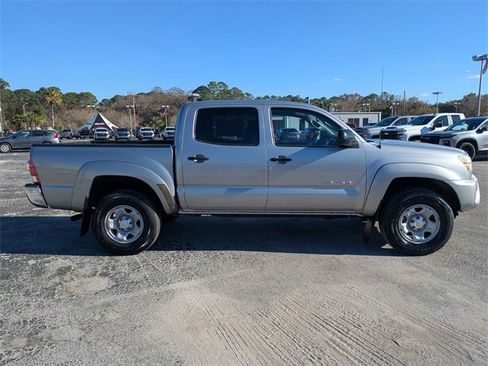 Used 2015 Toyota Tacoma PreRunner image 3