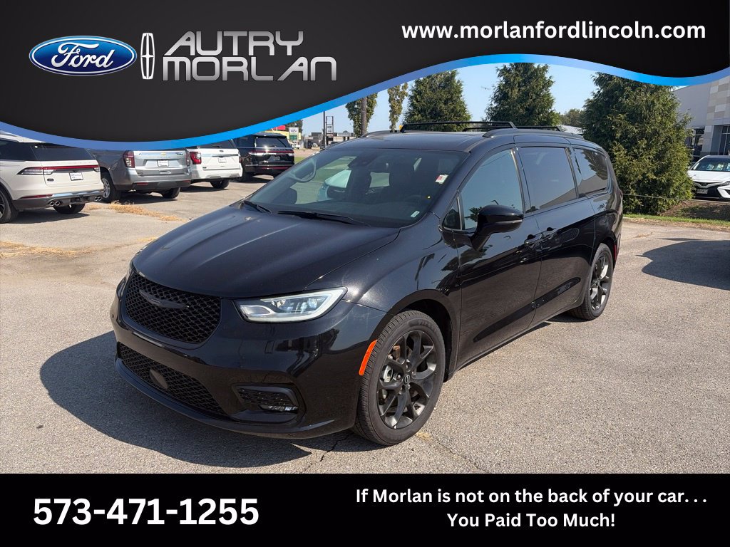 Used 2025 Chrysler Pacifica Limited FWD image 1