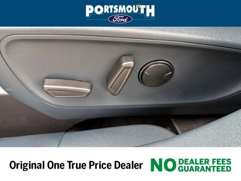 New 2025 Ford Maverick Lariat w/ 4K Tow Package image 27