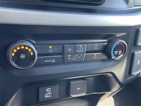 Used 2021 Ford F150 XLT image 23