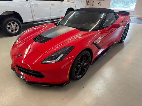 Used 2019 Chevrolet Corvette Stingray Convertible w/ 2LT Preferred Equipment Group RWD image 4