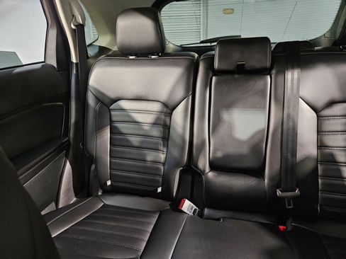 Used 2023 Ford Edge SEL w/ Convenience Package AWD/4WD image 12