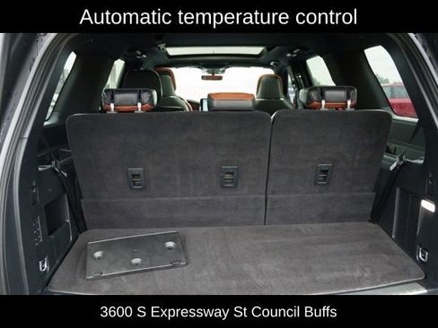 Used 2020 Lincoln Navigator Reserve AWD/4WD image 12