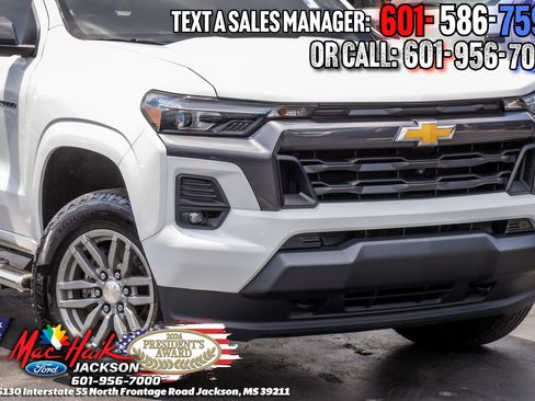 Used 2024 Chevrolet Colorado LT w/ LT Convenience Package III AWD/4WD image 4