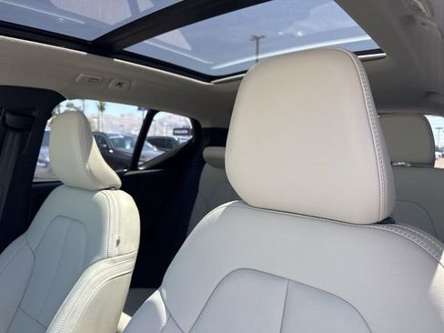 New 2026 Volvo XC40 B5 Plus w/ Climate Package AWD/4WD image 16