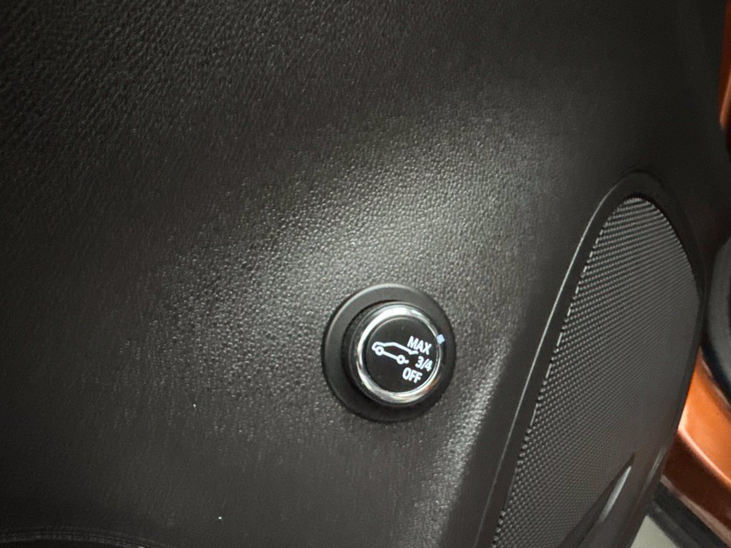 Used 2021 Buick Envision Essence AWD/4WD image 24