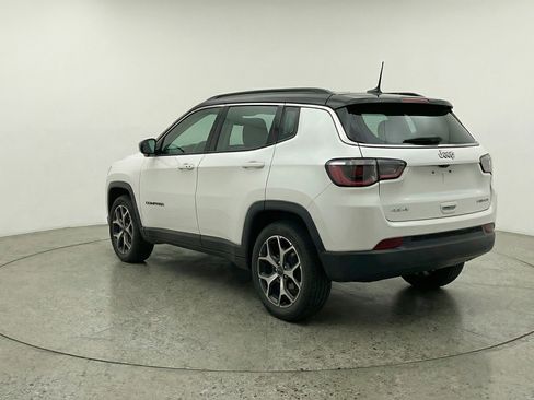 Used 2025 Jeep Compass Limited AWD/4WD image 6