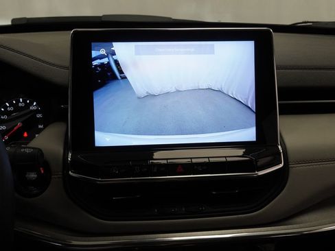 Certified 2022 Jeep Compass Limited image 29