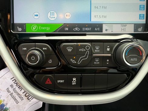 Used 2020 Chevrolet Bolt LT image 38