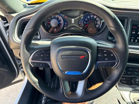 Used 2019 Dodge Challenger SXT w/ Driver Convenience Group RWD image 19