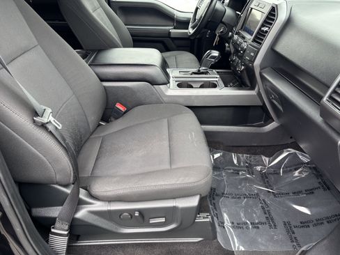 Used 2019 Ford F150 XLT w/ Equipment Group 302A Luxury AWD/4WD image 28