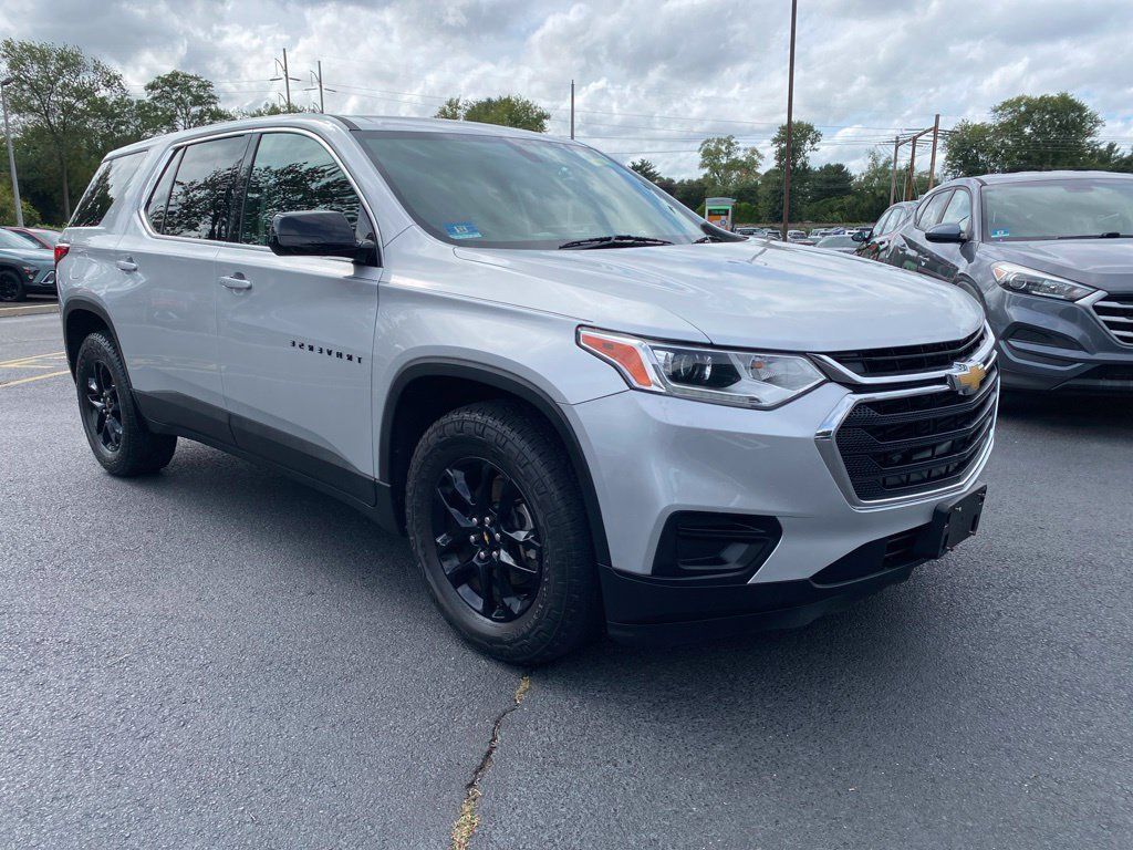 Used 2019 Chevrolet Traverse LS w/ LPO, Floor Liner Package AWD/4WD image 1