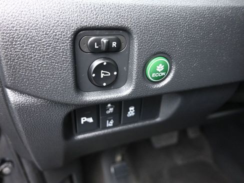 Used 2019 Honda Pilot Touring image 13