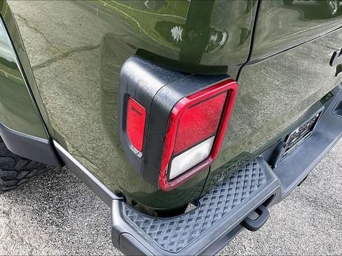 Used 2022 Jeep Gladiator Sport AWD/4WD image 24