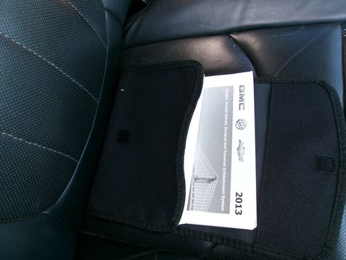 Used 2013 Buick Enclave Leather image 21